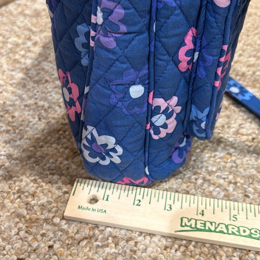 Vera Bradley Ellie Flowers multicolor Lg Crossbody w/ matching Turn Key Wallet - Picture 5 of 16